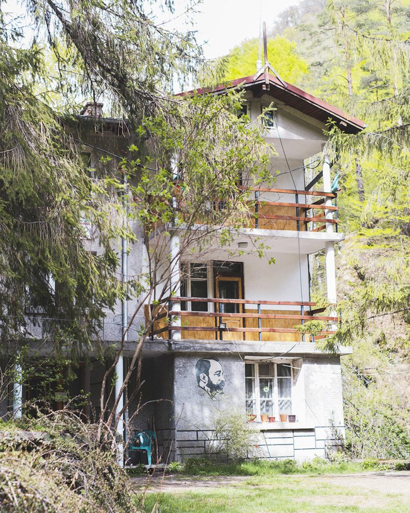 Хижа Хубавец в Стара планина
